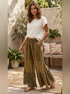 232 NWT Young Threads Wide Leg Pants - Amber Large